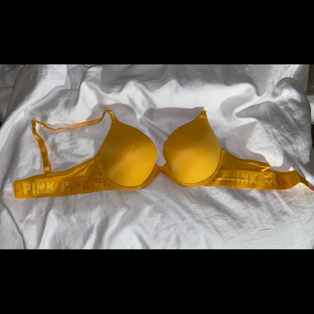 VS PINK bra lightly padded